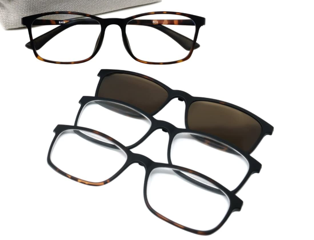 おしゃれな老眼鏡のおすすめ21選【メンズやレディース、ブルーライトカット商品も】 | eny